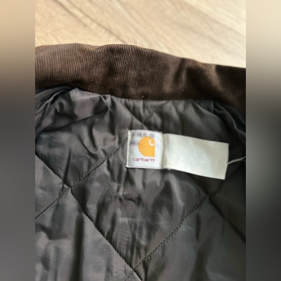 Vintage Carhartt Men's Black Field Jacket with Brown Collar - Picture 9 of 11